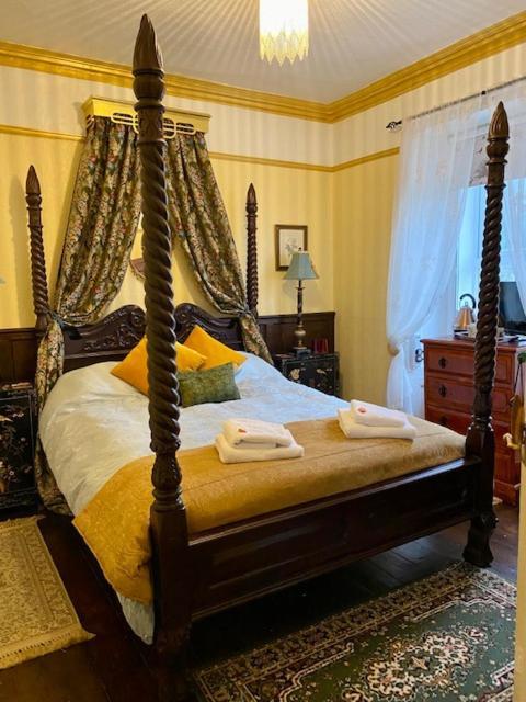 Rosebank House Bed & Breakfast ストラサ エクステリア 写真