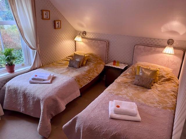 Rosebank House Bed & Breakfast ストラサ エクステリア 写真